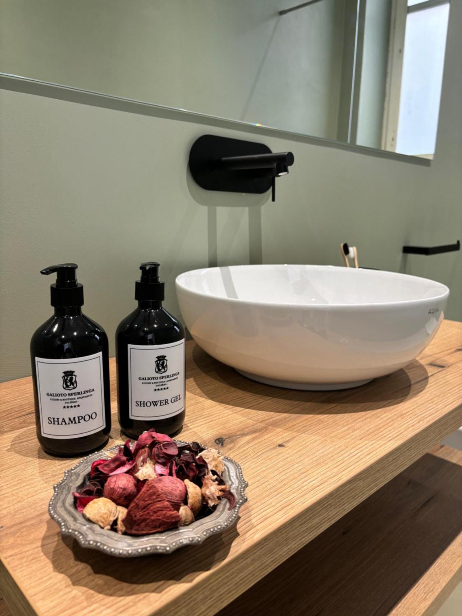 Galioto Sperlinga Luxury Boutique Apartments Palermo Exteriör bild