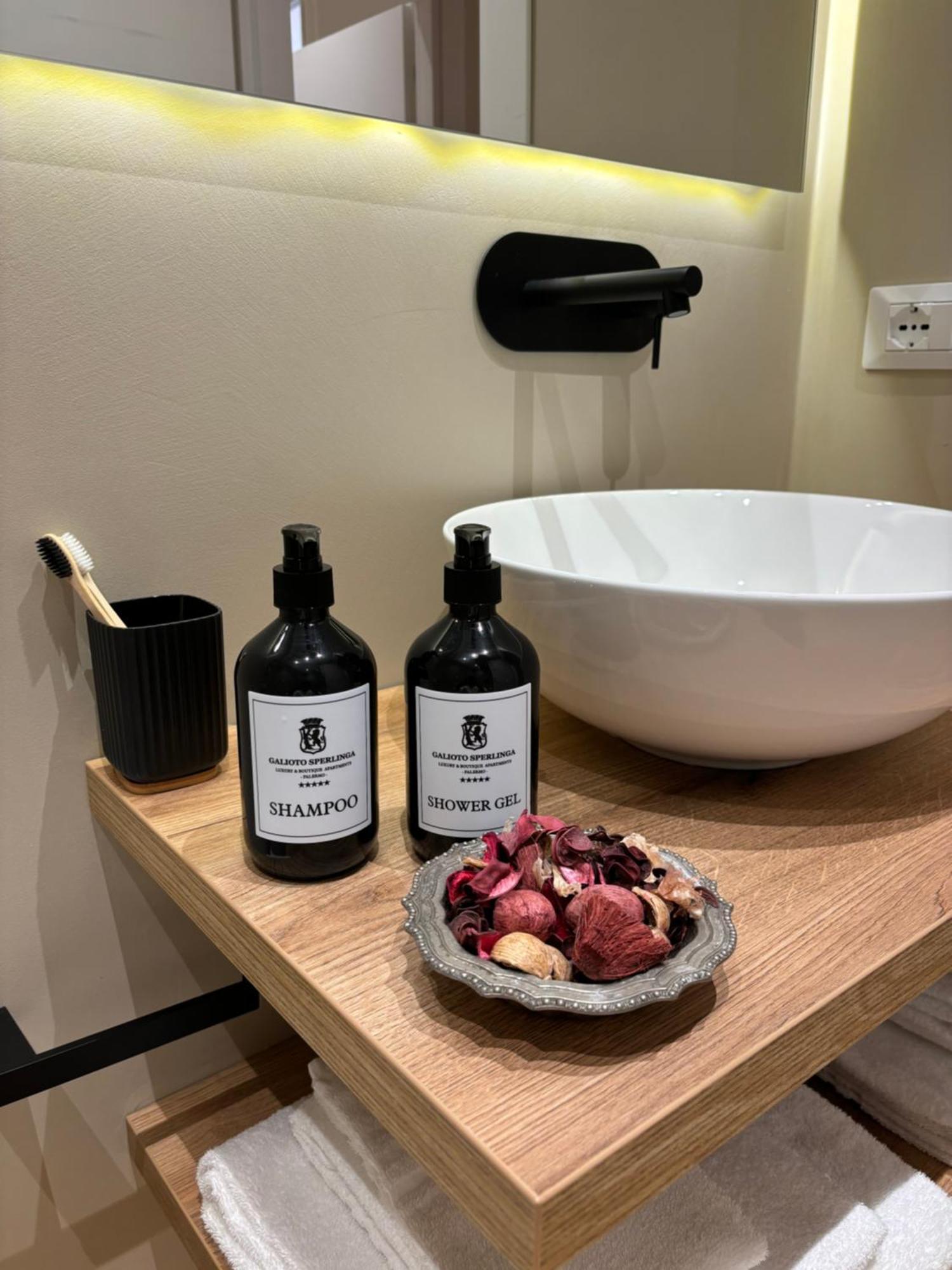 Galioto Sperlinga Luxury Boutique Apartments Palermo Exteriör bild